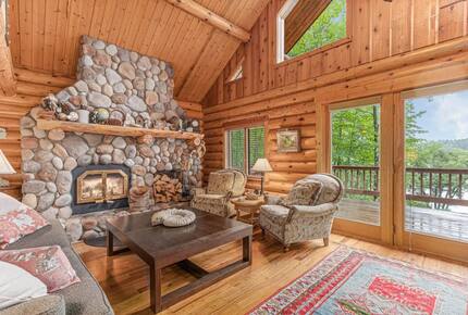 Elegant Lakefront Escape on the Shores of Gilmore Lake - Minong, Wisconsin