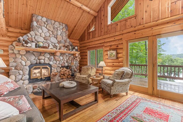 Elegant Lakefront Escape on the Shores of Gilmore Lake - Minong, Wisconsin