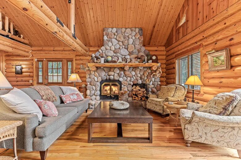 Elegant Lakefront Escape on the Shores of Gilmore Lake - Minong, Wisconsin