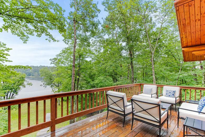 Elegant Lakefront Escape on the Shores of Gilmore Lake - Minong, Wisconsin