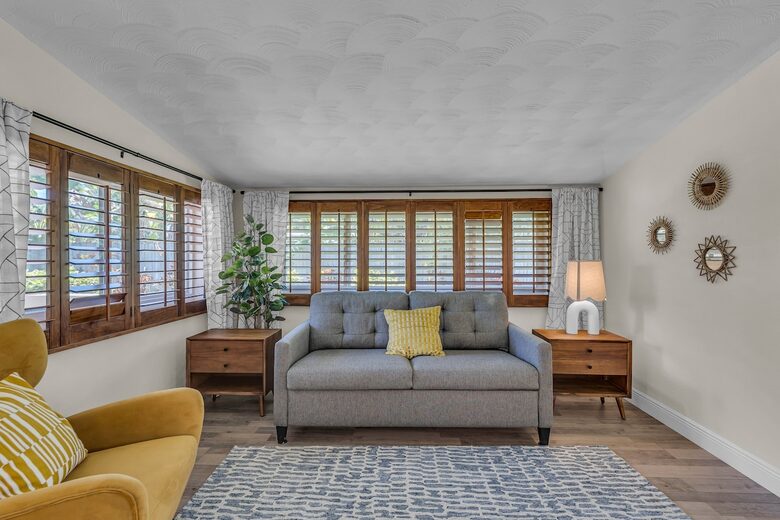 Hollywood Hideaway | Stylish Waterfront Escape Near the Beach - Hollywood, Florida