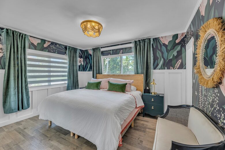 Hollywood Hideaway | Stylish Waterfront Escape Near the Beach - Hollywood, Florida