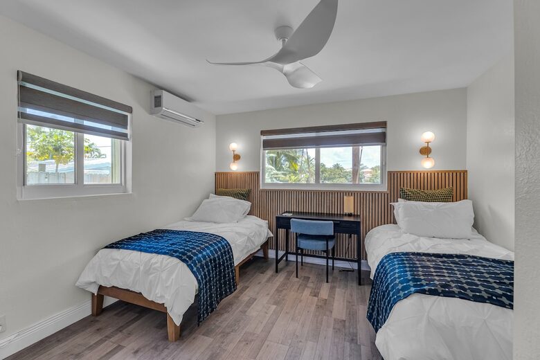 Hollywood Hideaway | Stylish Waterfront Escape Near the Beach - Hollywood, Florida