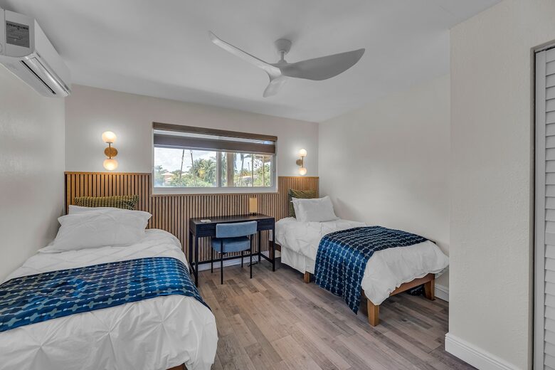 Hollywood Hideaway | Stylish Waterfront Escape Near the Beach - Hollywood, Florida