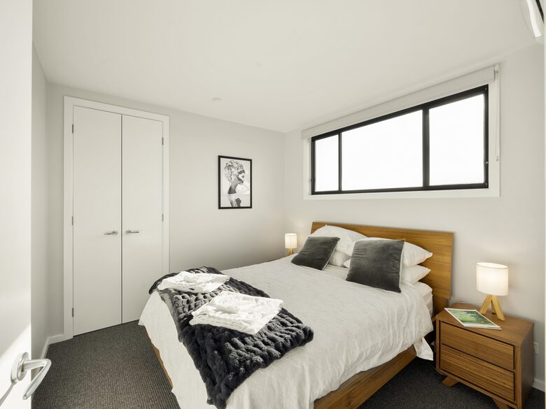 Stylish Two-Level Escape with Stunning Ocean Vistas - Woolgoolga, Australia