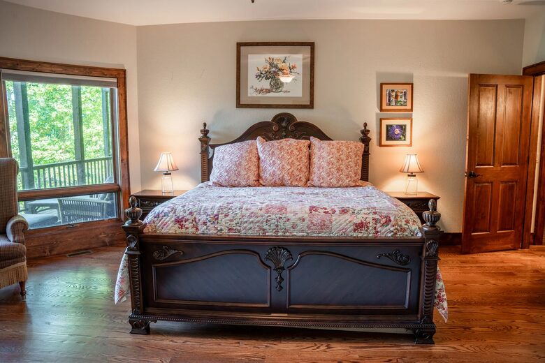 Alpine-Inspired Retreat with Panoramic Mountain Views - Tuckasegee, North Carolina