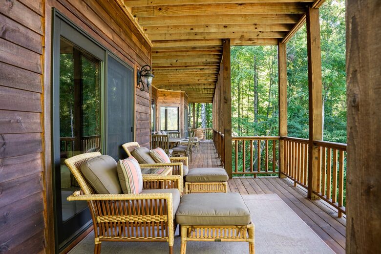 Alpine-Inspired Retreat with Panoramic Mountain Views - Tuckasegee, North Carolina