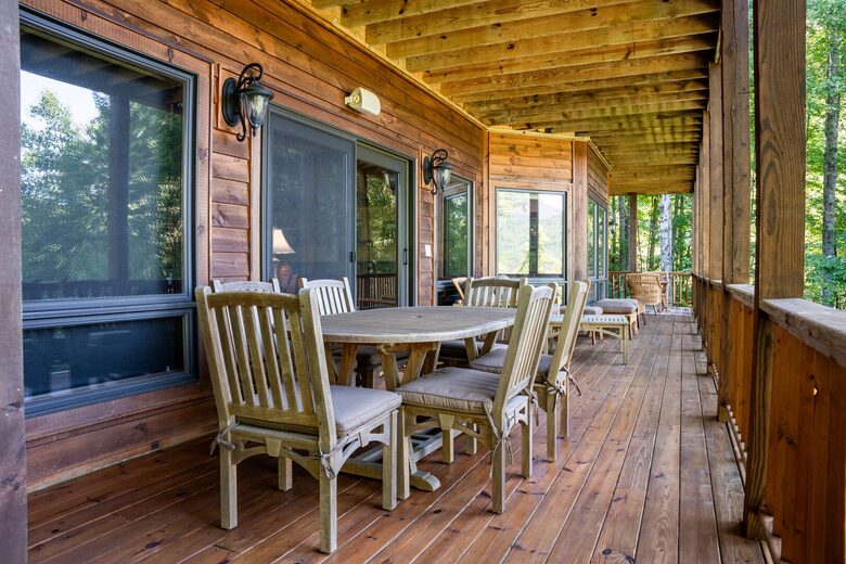 Alpine-Inspired Retreat with Panoramic Mountain Views - Tuckasegee, North Carolina