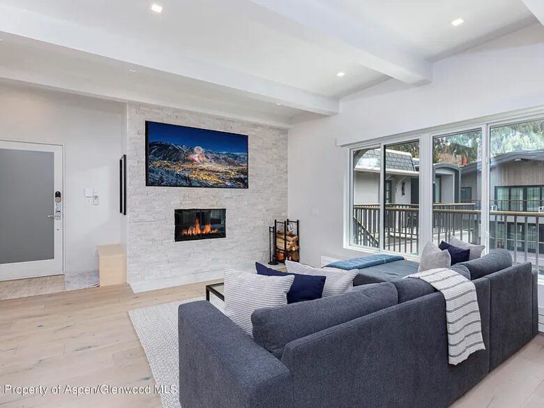 Sophisticated Aspen Retreat with Breathtaking Mountain Views - Aspen, Colorado