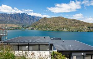 Elevated Elegance | A Scenic Haven Above the Lake - Queenstown, New Zealand
