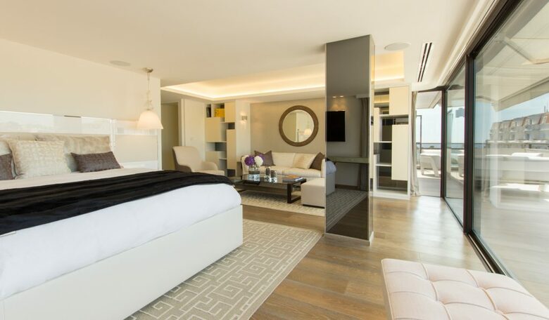 Cannes Croisette Penthouse - Cannes, France