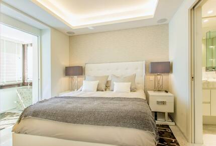 Cannes Croisette Penthouse - Cannes, France