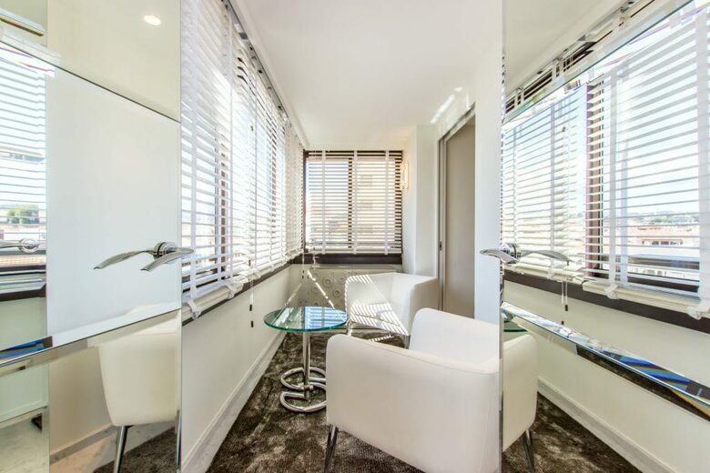 Cannes Croisette Penthouse - Cannes, France