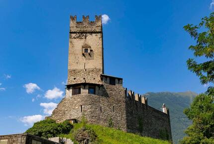 Château historique du XIe siècle | Château de Foppoli - Mazzo di Valtellina, Italie