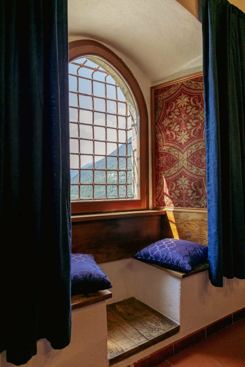 Château historique du XIe siècle | Château de Foppoli - Mazzo di Valtellina, Italie