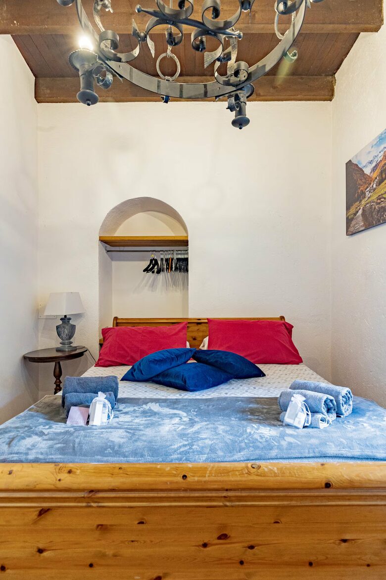 Château historique du XIe siècle | Château de Foppoli - Mazzo di Valtellina, Italie