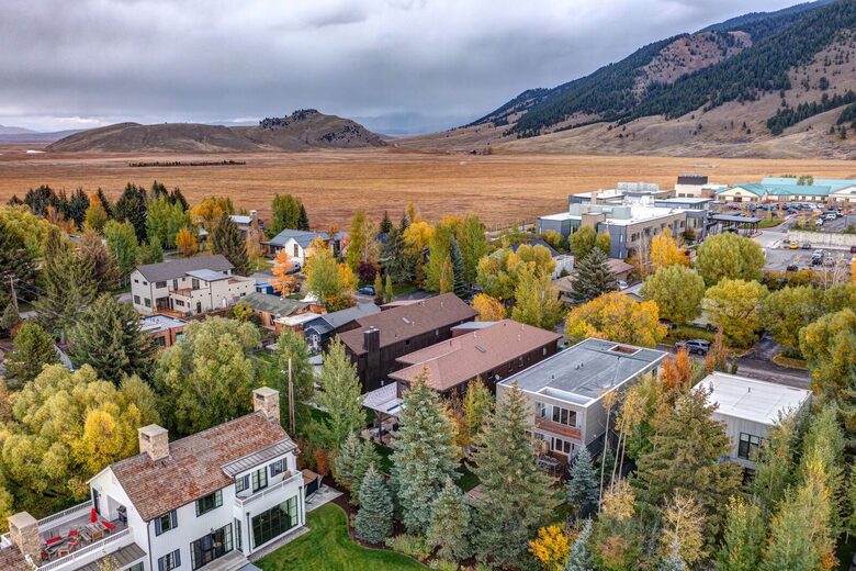 Modern Mountain Masterpiece in the Heart of Jackson - Jackson, Wyoming
