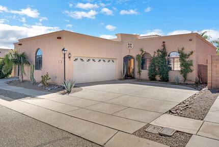 Inviting Tucson Retreat Near Golf & Hiking - Tucson, Arizona