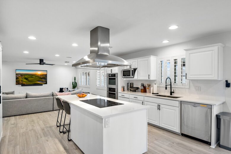 Spacious Getaway Near Old Town - Scottsdale, Arizona