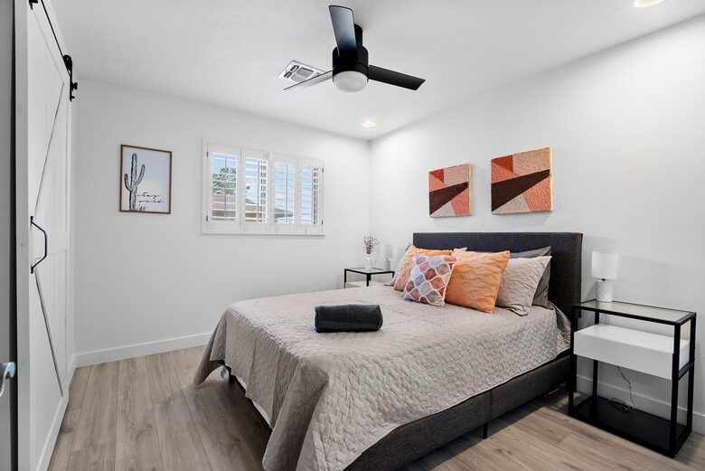 Spacious Getaway Near Old Town - Scottsdale, Arizona
