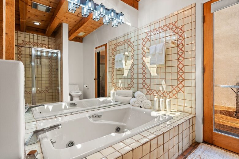 Santa Fe Skyline Retreat - Santa Fe, New Mexico