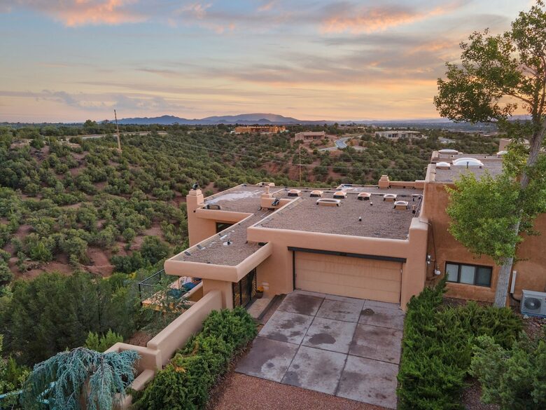 Santa Fe Skyline Retreat - Santa Fe, New Mexico