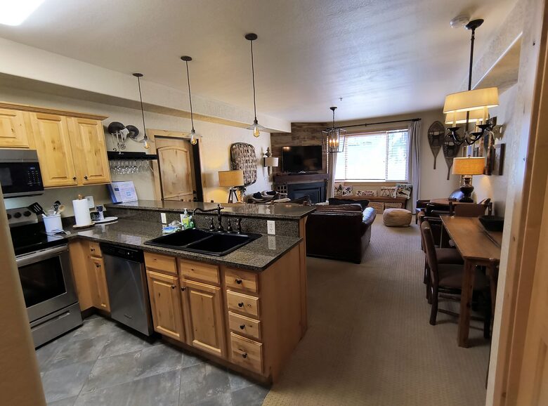 Mountain Residence in the Heart of Canyons Village - Park City, Utah