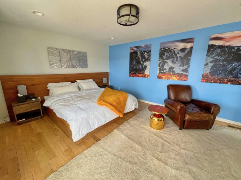 Master bedroom with King bed