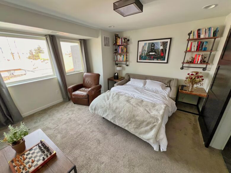 Modern Luxury 4 Bed Home | 7 Mins to Broncos Stadium - Denver, Colorado