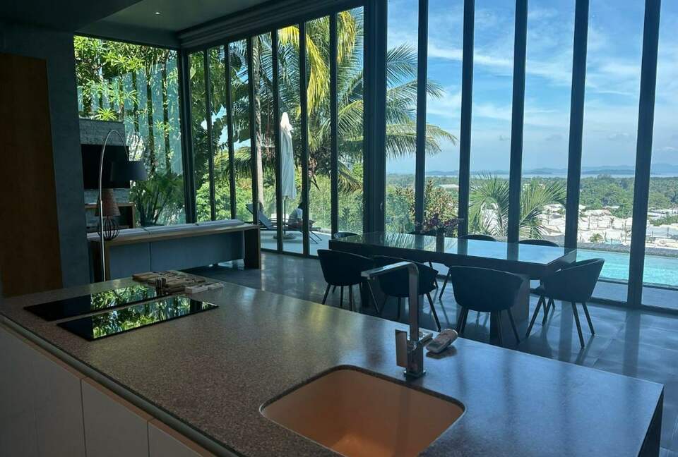 Elegant 4-Bedroom Retreat with Panoramic Ocean Views - Ban Pa Khlok, Thailand
