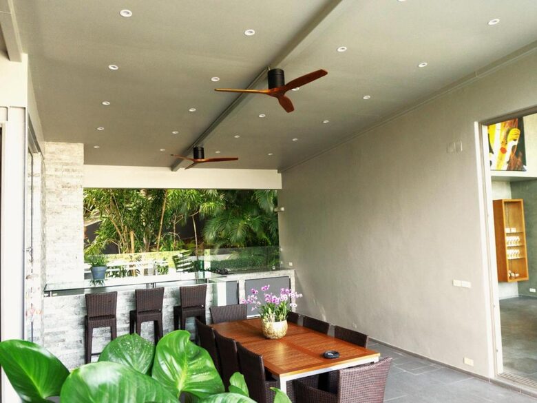 Elegant 4-Bedroom Retreat with Panoramic Ocean Views - Ban Pa Khlok, Thailand