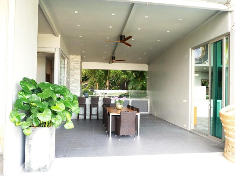 Elegant 4-Bedroom Retreat with Panoramic Ocean Views - Ban Pa Khlok, Thailand