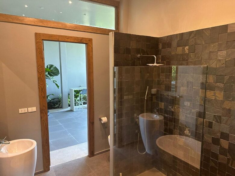 Elegant 4-Bedroom Retreat with Panoramic Ocean Views - Ban Pa Khlok, Thailand