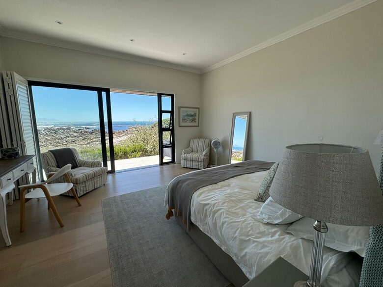 Pringle Bay Beach House - Pringle Bay, South Africa