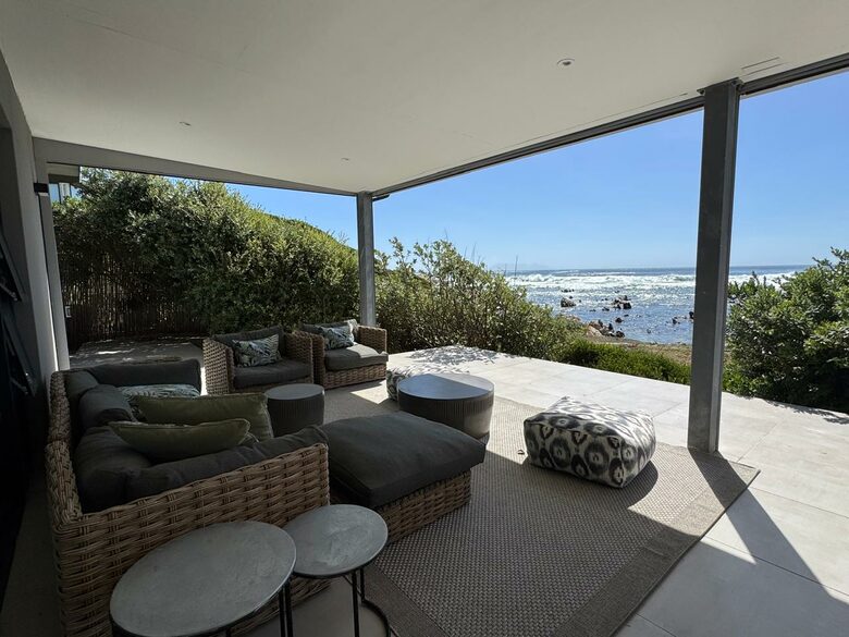 Pringle Bay Beach House - Pringle Bay, South Africa