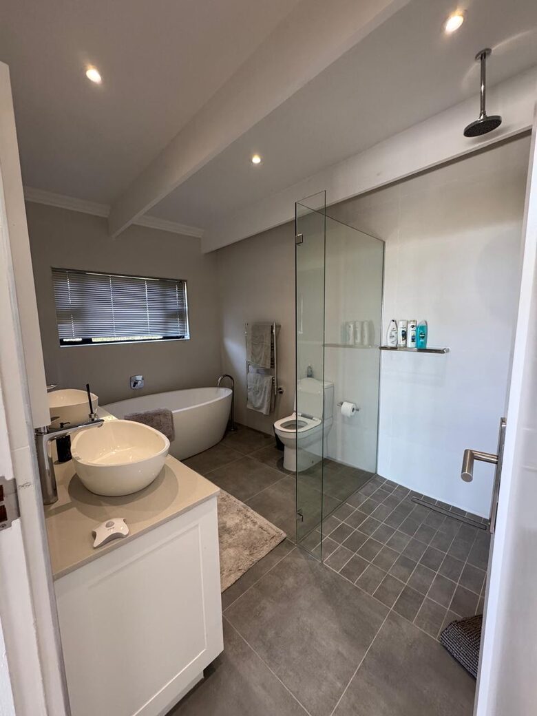 Pringle Bay Beach House - Pringle Bay, South Africa