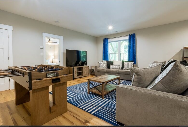 Serene Mountain Getaway | Charming Craftsman Home Near Asheville - Fairview, North Carolina