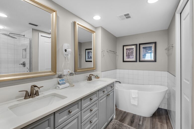 Sophisticated 12th-Floor Retreat Overlooking the Santa Rosa Sound - Pensacola Beach, Florida
