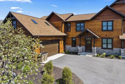 Sister Bay Chalet | A Downtown Townhome Near the Waterfront - Sister Bay, Wisconsin