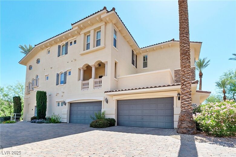 Stylish Lake Las Vegas Retreat with Beautiful Vistas - Henderson, Nevada