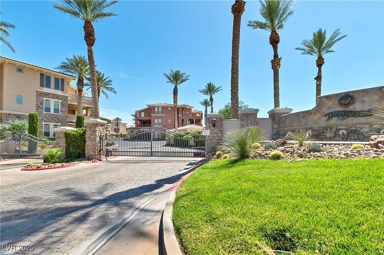 Stylish Lake Las Vegas Retreat with Beautiful Vistas - Henderson, Nevada