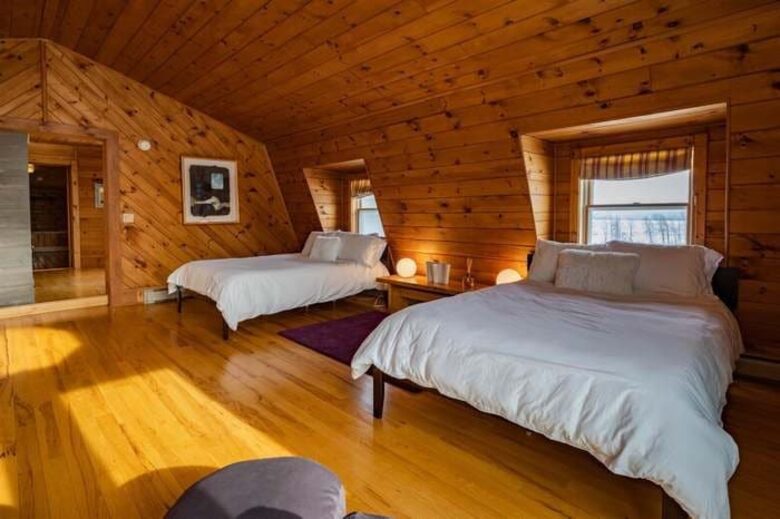 Lake Champlain Waterfront Retreat | 14 Acres of Serenity - Grand Isle, Vermont