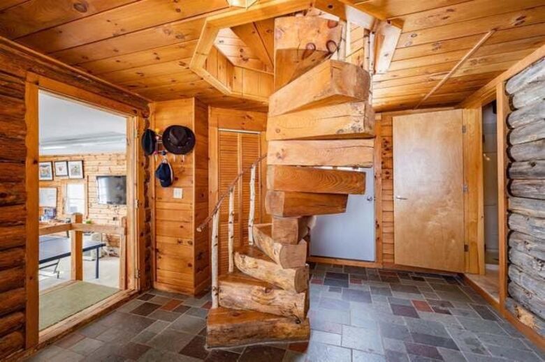 Lake Champlain Waterfront Retreat | 14 Acres of Serenity - Grand Isle, Vermont