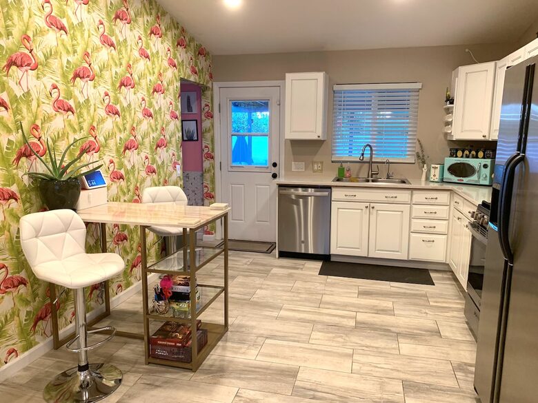 Retro Glam Meets Desert Luxury in Palm Springs - Palm Springs, California