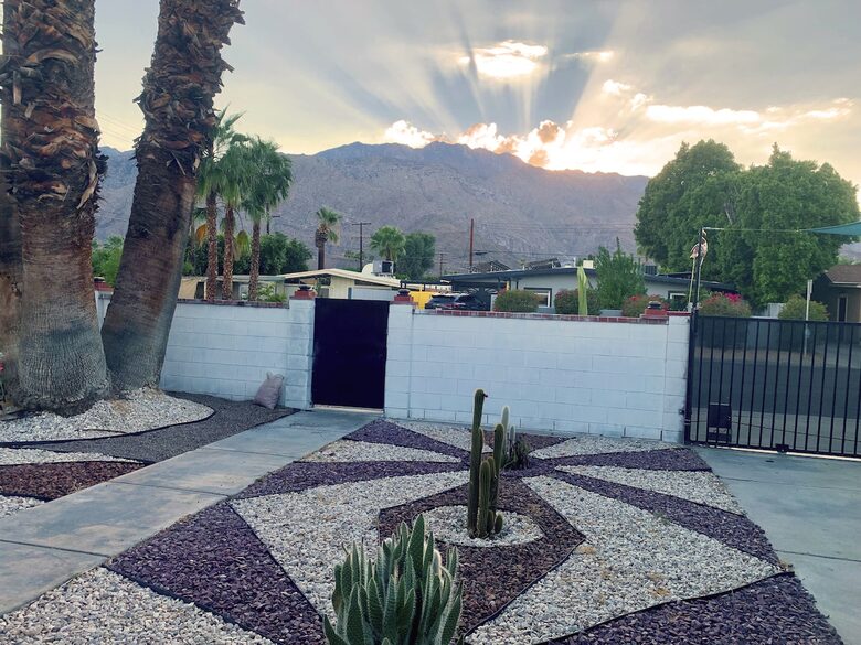 Retro Glam Meets Desert Luxury in Palm Springs - Palm Springs, California
