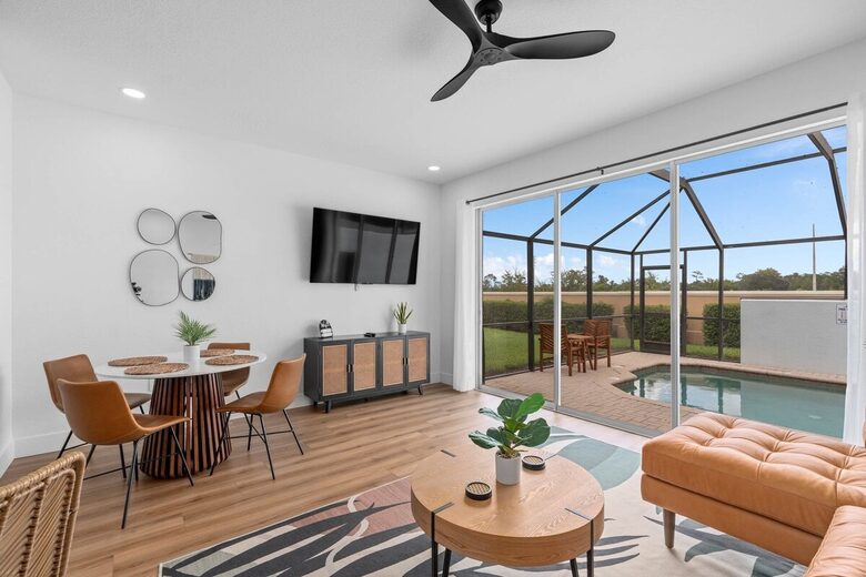 Upscale Townhome @ Windsor Hills - Kissimmee, Florida