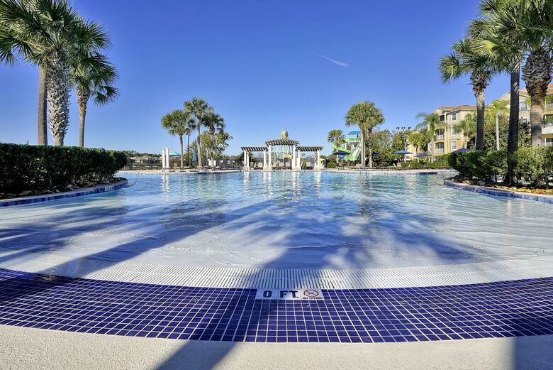 Upscale Townhome @ Windsor Hills - Kissimmee, Florida