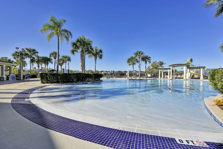 Upscale Townhome @ Windsor Hills - Kissimmee, Florida