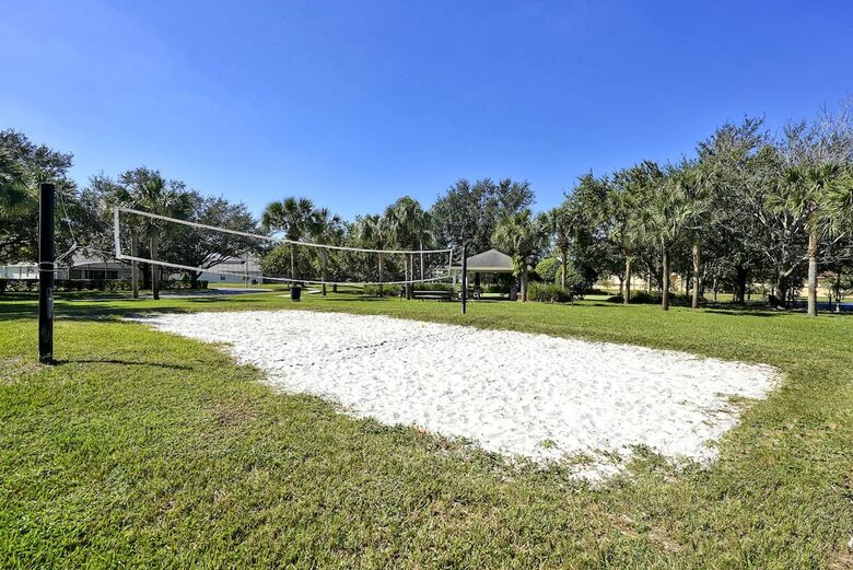 Upscale Townhome @ Windsor Hills - Kissimmee, Florida