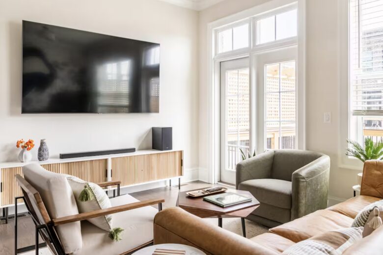 Modern Townhome in Historic Savannah - Savannah, Georgia